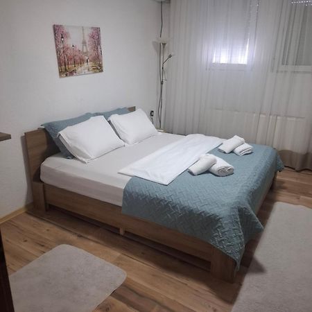 Nesi Apartmenti Pristina Kültér fotó