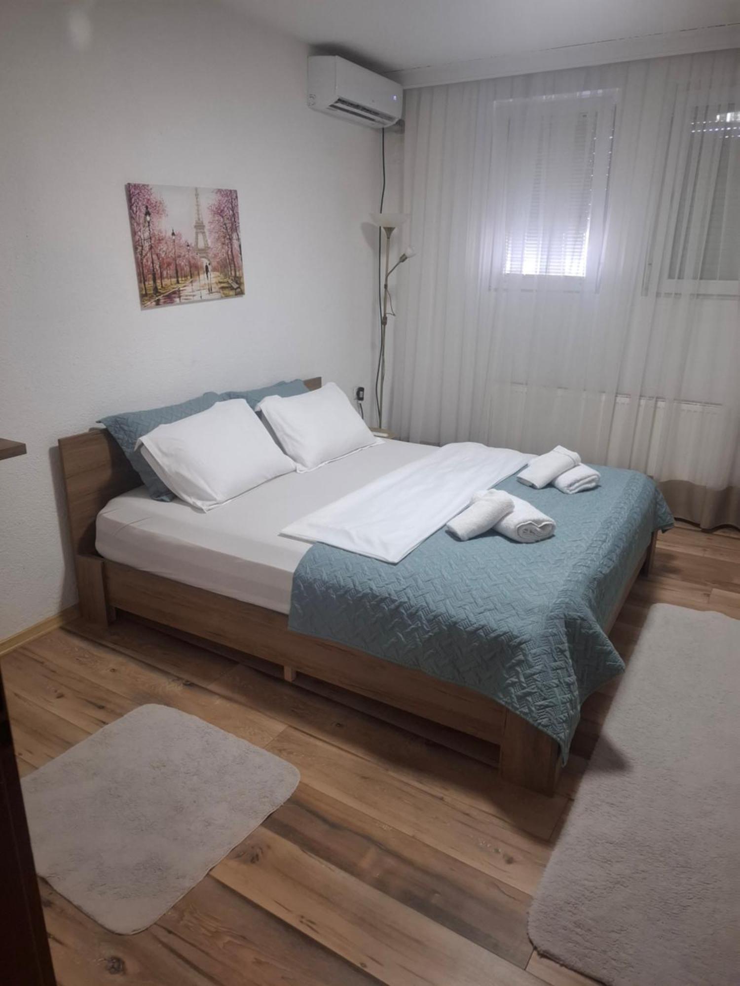 Nesi Apartmenti Pristina Kültér fotó